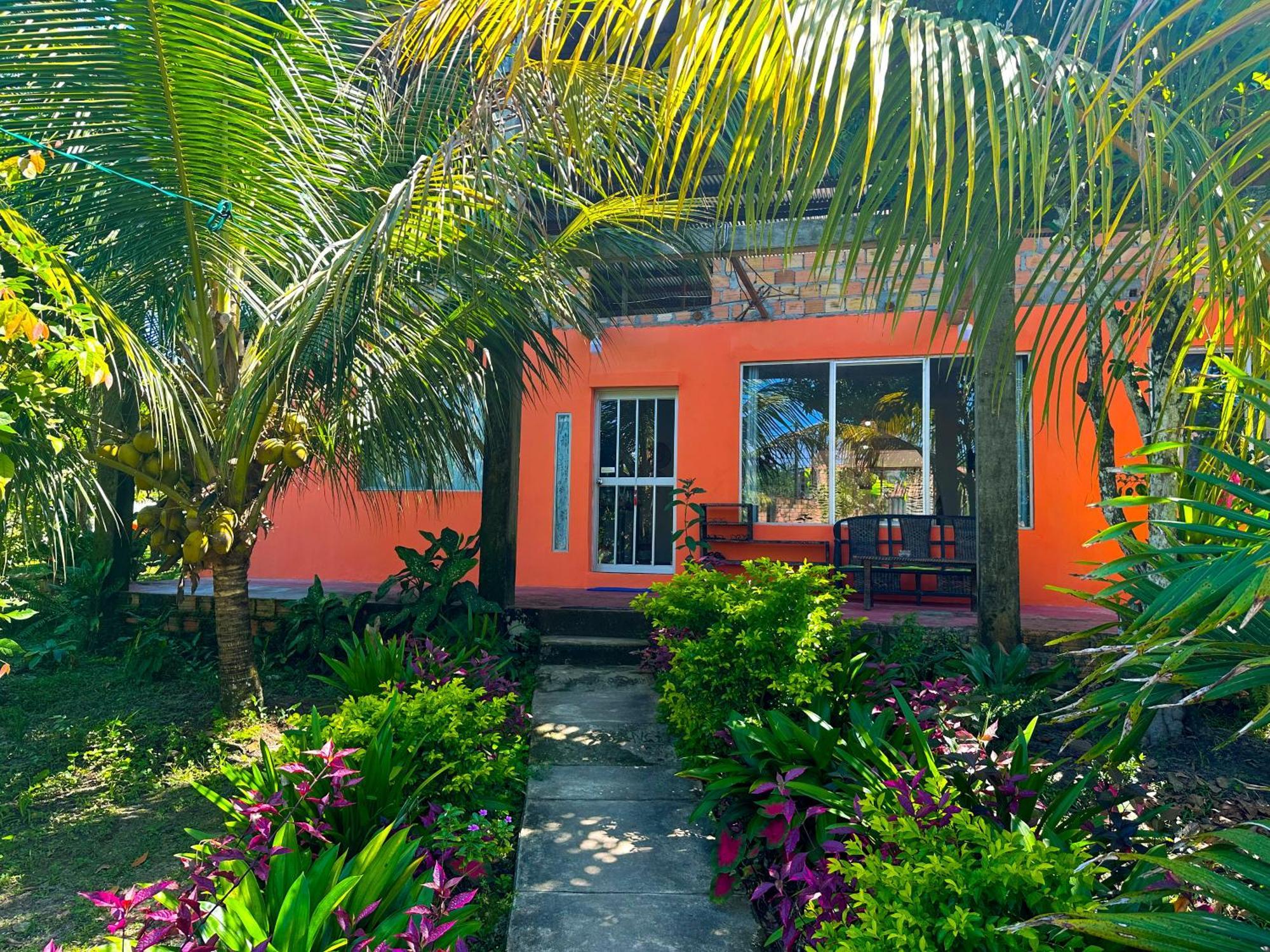 Otorongo Guest House Iquitos Exterior photo